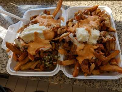 Noor's Shawarma And Variety