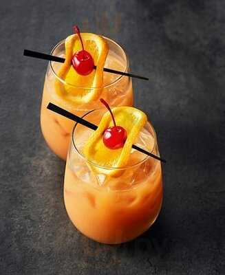 Shoeless Joe's Sports Grill - London