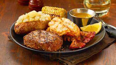 Chuck's Roadhouse Bar And Grill