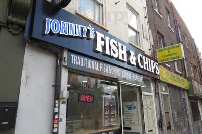 Johnny's Restaurant, Bar And Banquet Hall