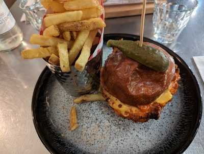 Sard Restaurant Rock Cafe