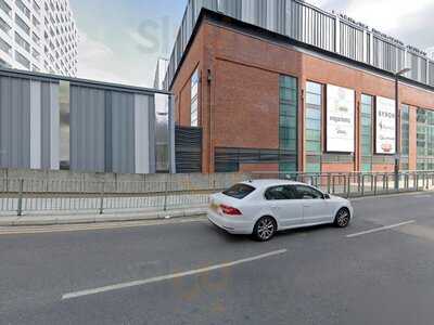 Lindt Chocolate Shop - Masonville