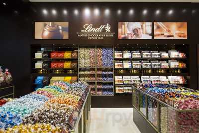 Lindt Chocolate Shop - Masonville