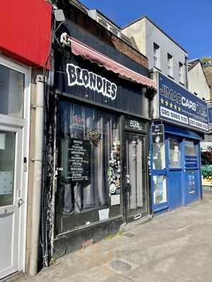 Blondie's