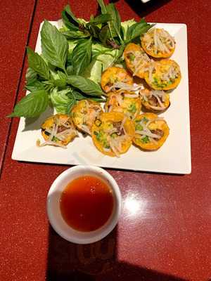 Pho Hoa Binh Restaurant