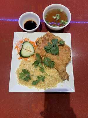 Pho Hoa Binh Restaurant