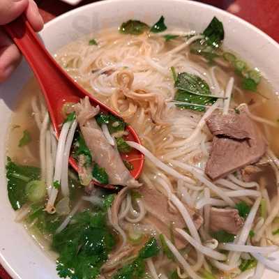 Pho Hoa Binh Restaurant