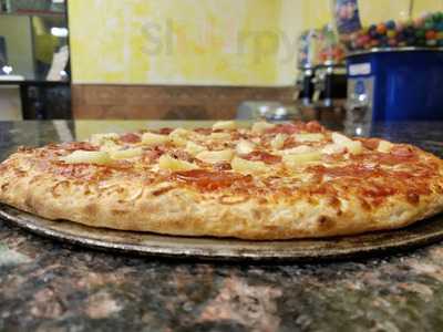 Dino's Pizza & Wings