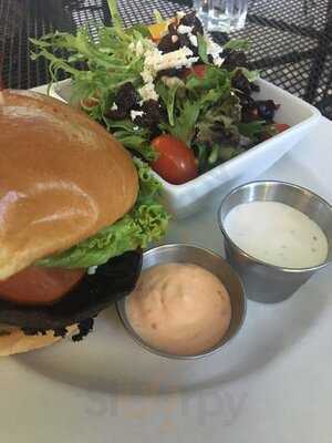 The Stonehouse Restaurant & Pub