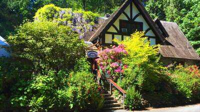 The Stonehouse Restaurant & Pub