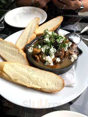 Front Street Brasserie