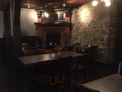 Jackson's Hole & Grill