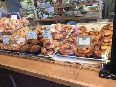 Saison Market Vinyard