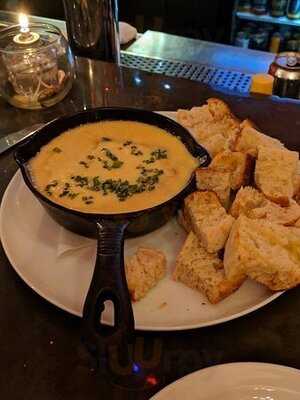 The Easy Pour Wine Bar