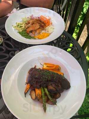 The Easy Pour Wine Bar