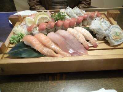 Tomo Sushi