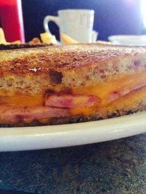 Maria's Fifties Diner