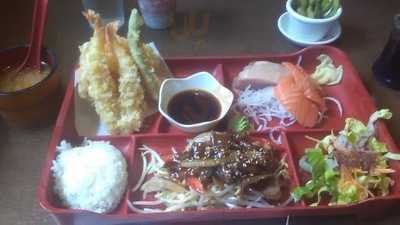 Kami Teriyaki & Sushi