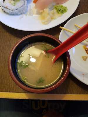 Kami Teriyaki & Sushi