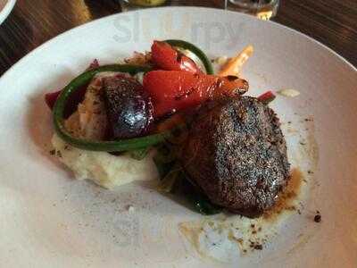 Louie's Steakhouse And Lounge