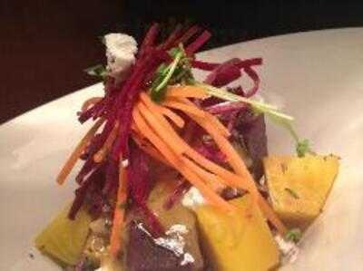 Louie's Steakhouse And Lounge