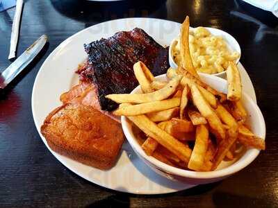 Q Bbq Public House