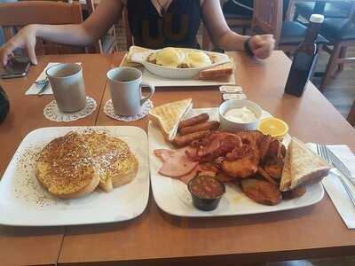 Country Girl Family Restaurant