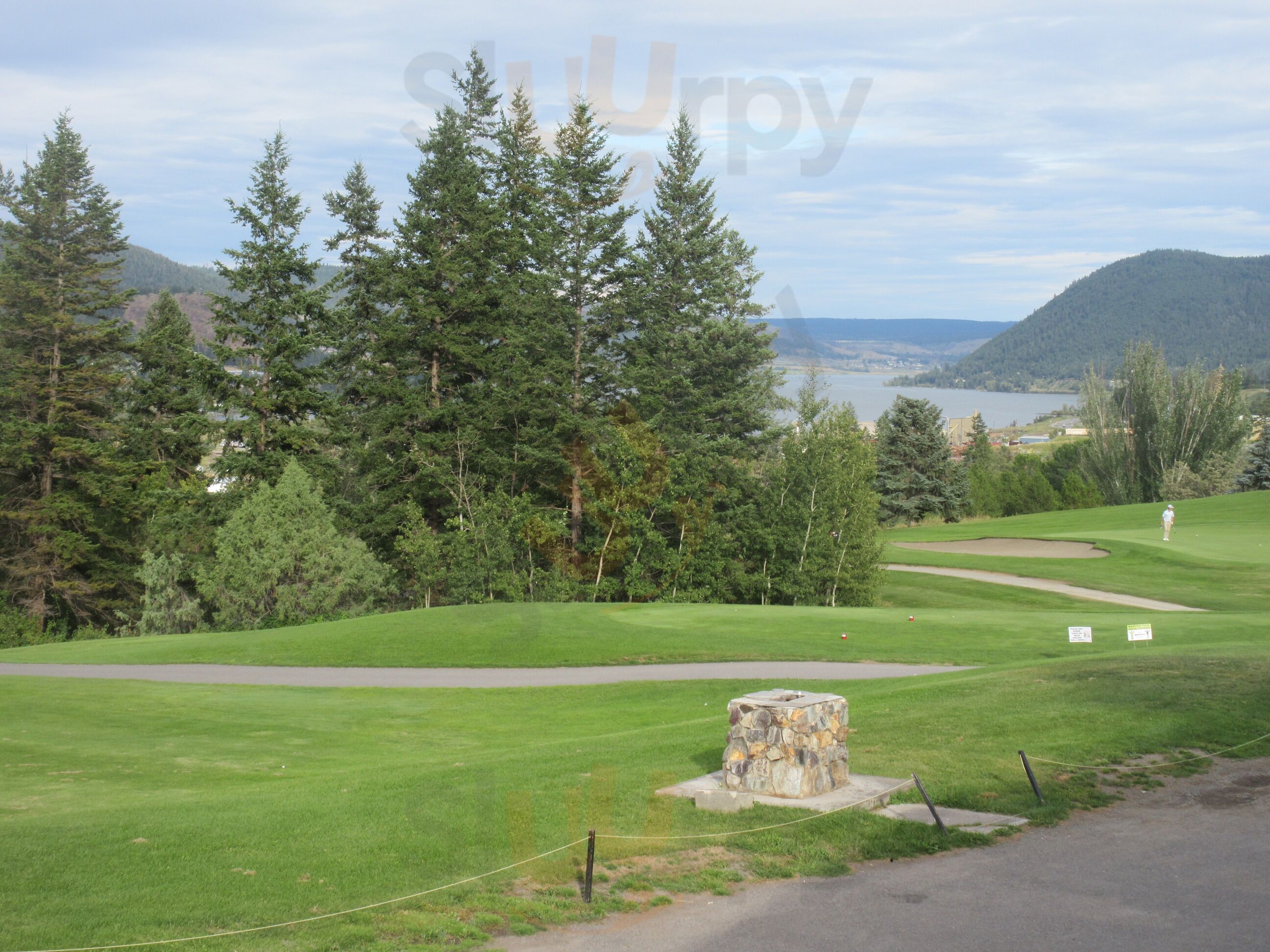 Fox's Den Restaurant