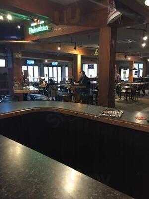 Finley's Bar & Grill