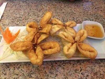 Talay Thai Dartmouth Restaurant