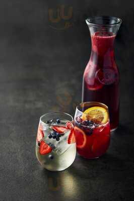 Shoeless Joe's Sports Grill - Vaughan