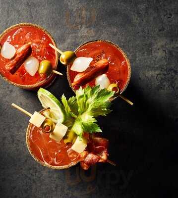 Shoeless Joe's Sports Grill - Vaughan