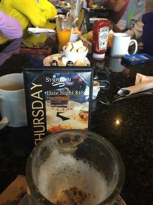 Symposium Cafe Restaurant & Lounge