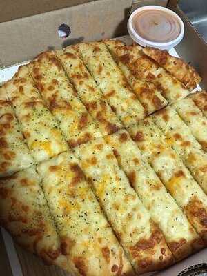 Konstantinos Pizza And Wings