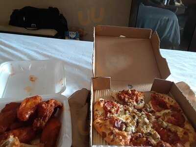 Konstantinos Pizza And Wings