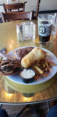 Daniel’s Alehouse And Eatery