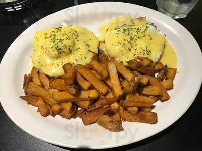 Nenas All Day Breakfast