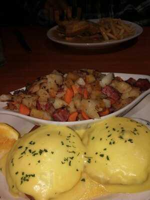 Nenas All Day Breakfast