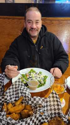 Junior's Sportbar And Grill