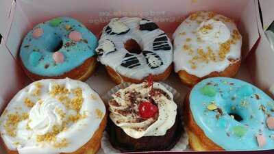 Red Eye Cafe And Donuts