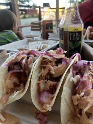 Mucho Burrito Fresh Mexican Grill