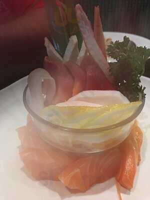 Shitake Sushi & Thai