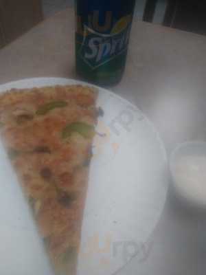 Samosa Corner Pizza And Wings