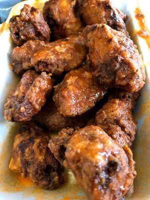 Samosa Corner Pizza And Wings