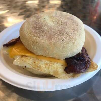 Highland Country Market Cafe