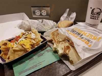 Quesada Burritos & Tacos