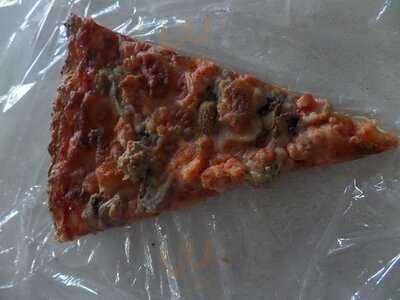 Regina's Pizza & Grill