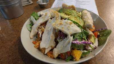 Pelicanos Cafe And Bakery