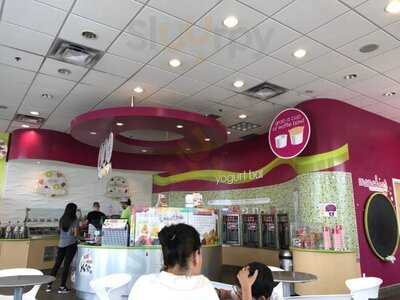 Menchie's Frozen Yogurt