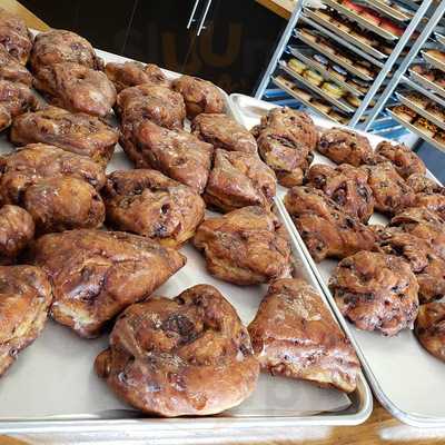 Albert's Doughnuts Bake Shop
